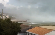 Sicilia, tromba marina a Sciacca: le immagini dell'arrivo in spiaggia - VIDEO