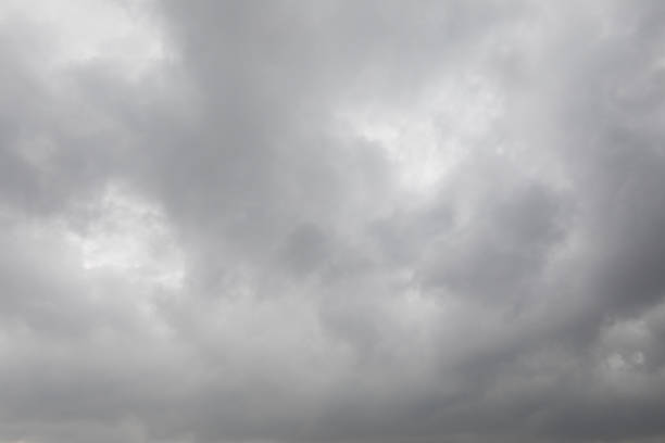 Meteo Galati Mamertino: domani lunedì 28 Agosto cielo coperto, previste forti raffiche di vento.