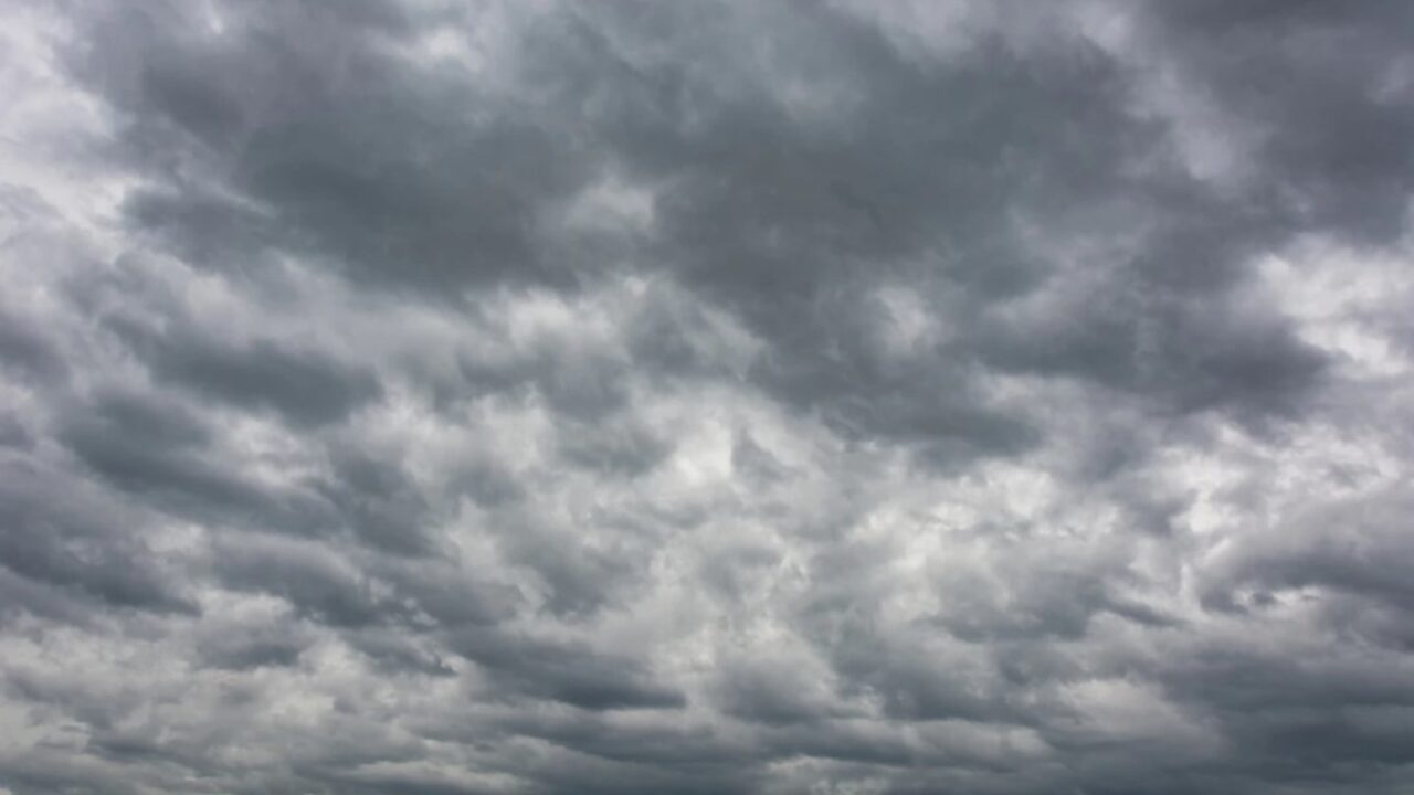 Meteo Siracusa: oggi sabato 24 Febbraio cielo molto nuvoloso per velature. Allerta gialla della Protezione Civile.