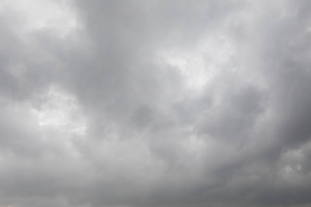 Meteo Trapani: domani mercoledì 7 Febbraio prevalentemente molto nuvoloso per velature.